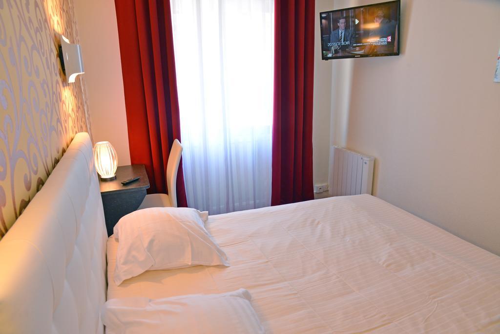 Hotel Le Square Aurillac Exterior photo