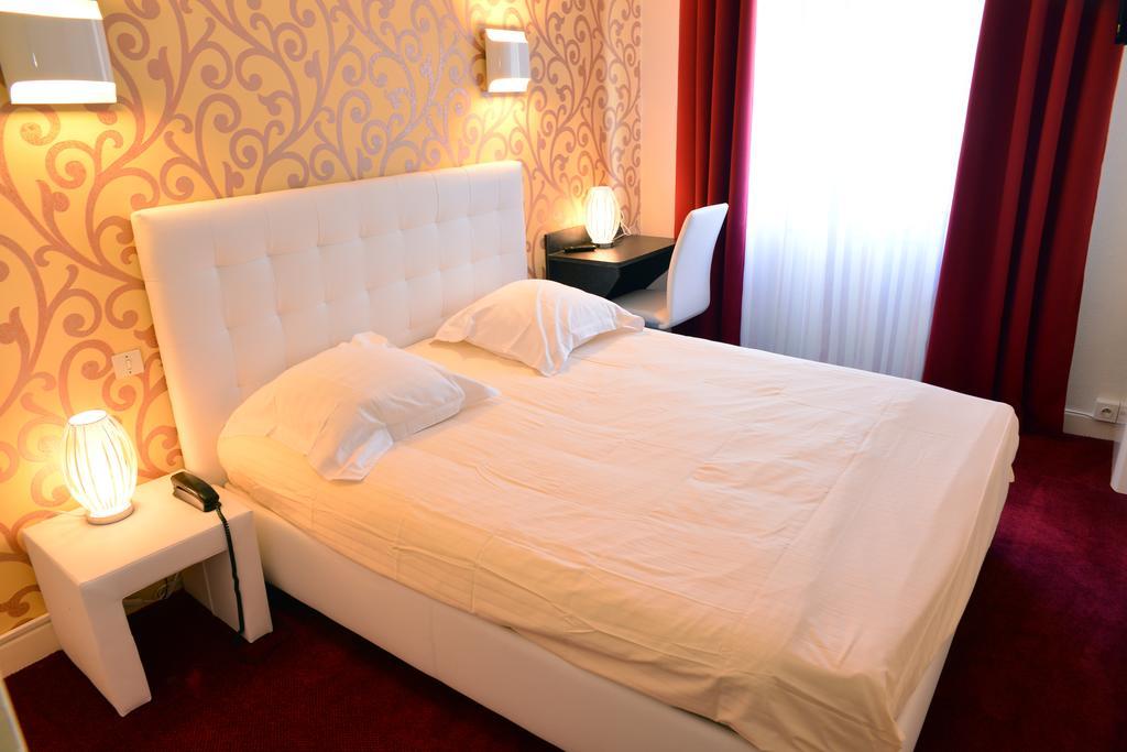 Hotel Le Square Aurillac Exterior photo
